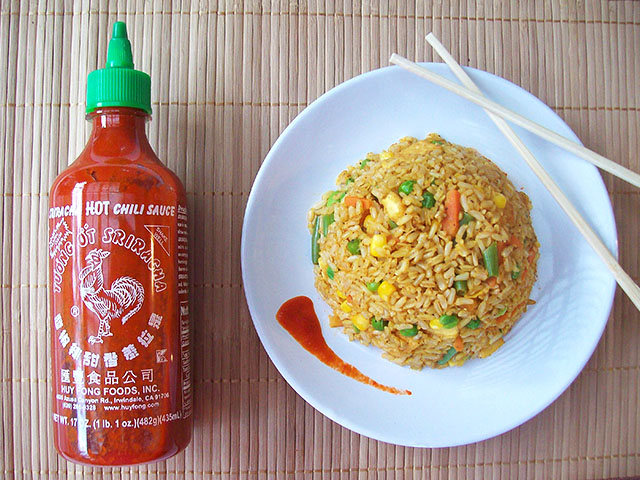 https://veganpetite.com/wp-content/uploads/2016/02/spicy-vegan-fried-rice-4.jpg?utm_source=chatgpt.com